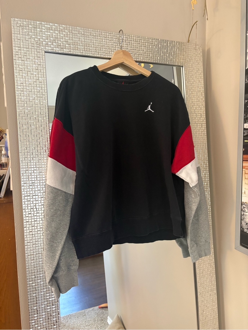 Jordan Colorblock Crewneck Sweatshirt in Black, Red, Gray, White
